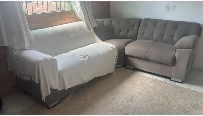 Vende-se Sofá de Canto 6 Lugares
