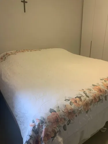 Cama king impecável