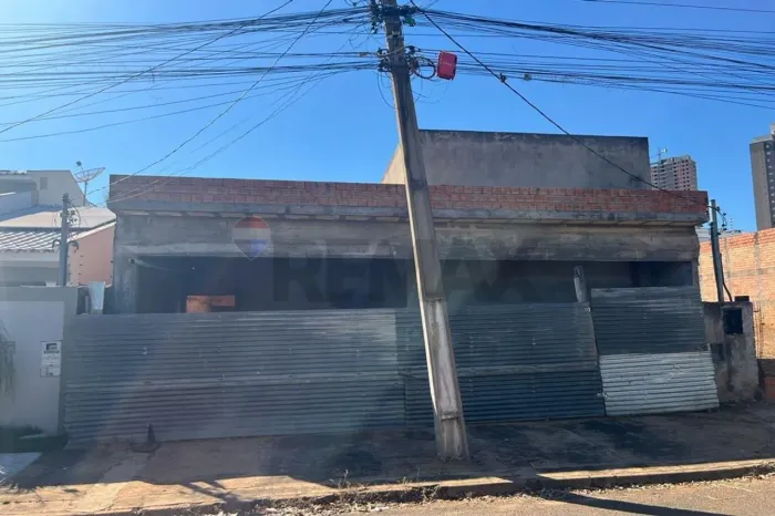 Casa inacabada à Venda no Residencial São Jose, Oportunidade!