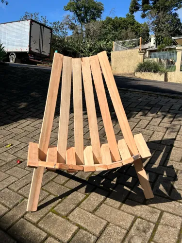 Vendo cadeiras de madeira 