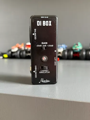 Pedal Rowin DI Box com simulador de gabinete 4x12