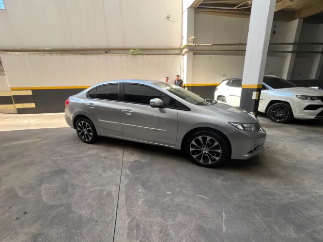 Honda Civic Sedan LXR 2.0 Flexone 16V Aut. 4P 2016