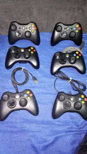 6 controles de Xbox 360 para conserto
