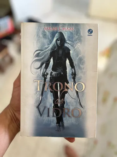Livro Trono de vidro