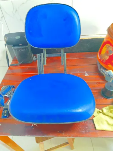Vendo cadeira giratório para barco 