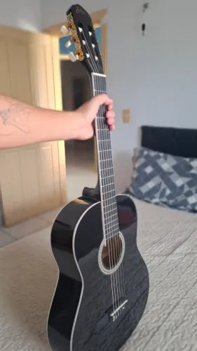 Violão Novo na caixa