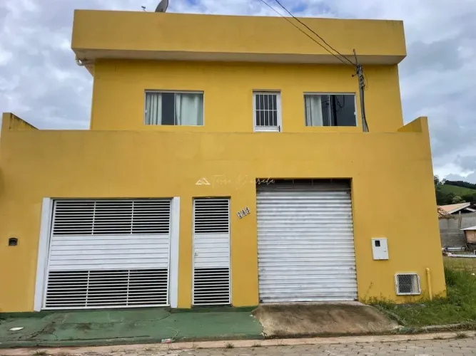 CASA COM PONTO COMERCIAL À VENDA - BAIRRO JARDIM SANTA II - Sapucaí-Mirim