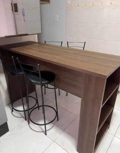 Bancada de cozinha + BANQUETAS