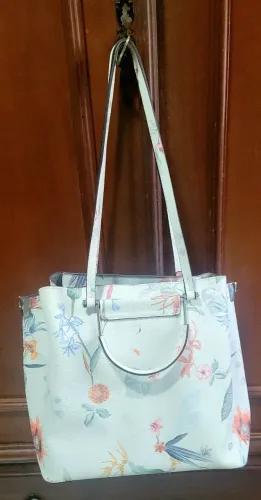 Bolsa Floral da marca Parfois importada