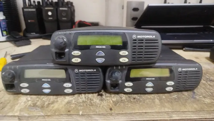 Rádio Motorola PRO5100UHF
