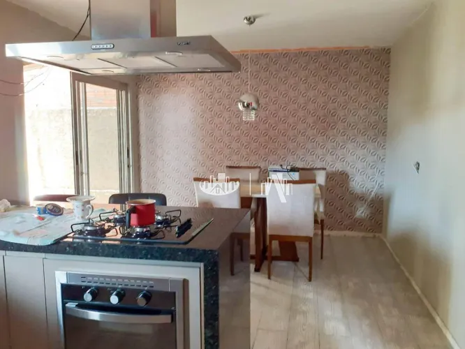 Casa com 3 quartos à venda, 115 m² por R$ 350.000 - Jardim Planalto - Londrina/PR