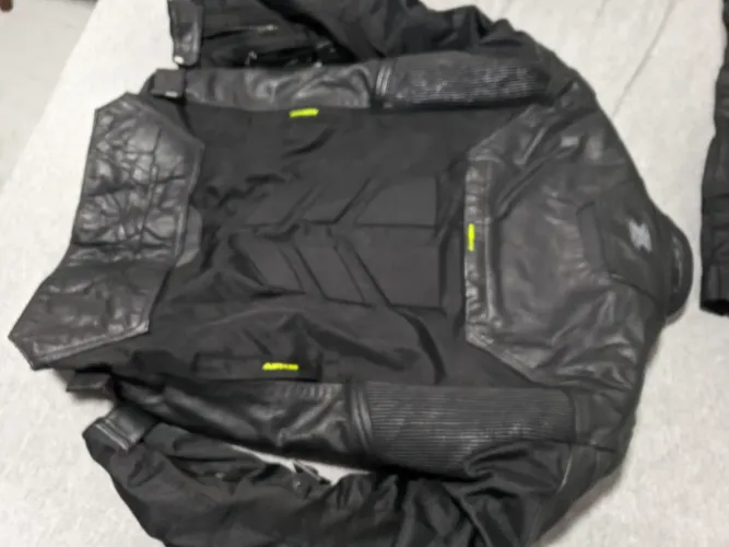 Vendo Conjuto Motoqueiro Texx