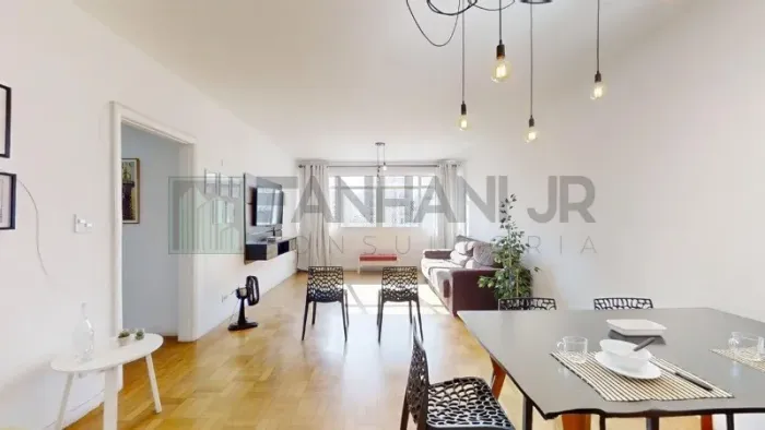 Apartamento mobiliado à venda em São Paulo-SP, Pinheiros: 2 quartos, 1 suíte, 2 salas, 3 b