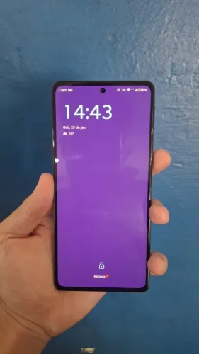 Motorola Edge 30 pro funcionando perfeitamente, obs: leia a descrição