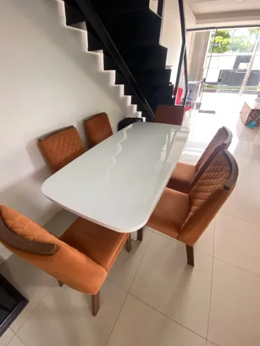 Mesa 6 cadeiras