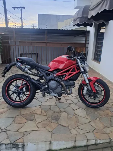 Vendo Ducati Monster 796 2013
