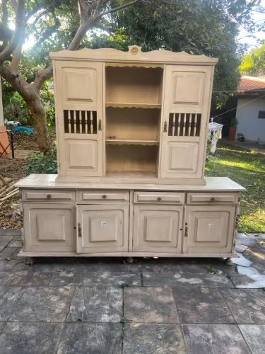 Linda estante colonial