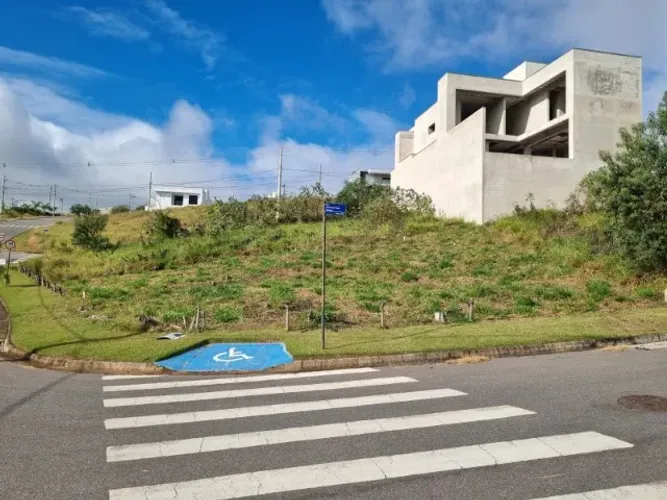 Terreno Praça da mata - ( VARGINHA ) 315M²
