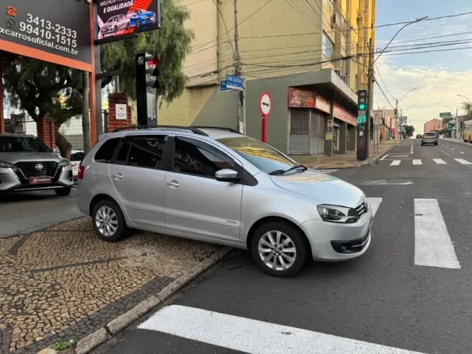 Volkswagen Spacefox 1.6 Trendline Total Flex 8V 5P 2012
