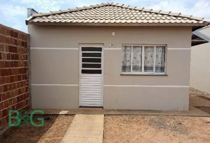 Casa com 2 dormitórios à venda, 44 m² por R$ 92.637,35 - Conjunto Habitacional Luana II -