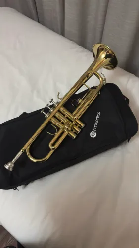 Trompete Harmonics BB HTR-300L Laqueado