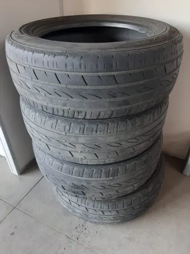 Jogo de Pneu R16 205/60