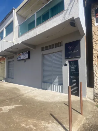 Aluga se loja na avenida minas gerais divisa entre independência e morada da serra