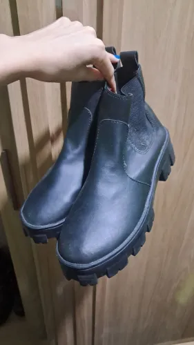 Bota coturno feminino tratorada