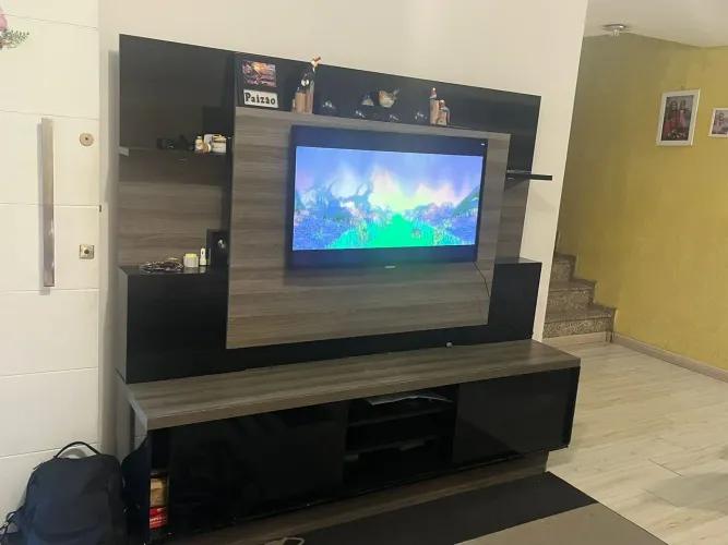 Rack com painel + balcão aparador