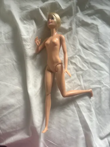 Barbie pernas articuladas