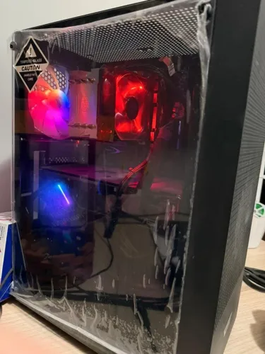 PC Gamer Roda Tudo - Ryzen 5 5500 + RX 5600 XT + 16GB RAM + 1TB SSD