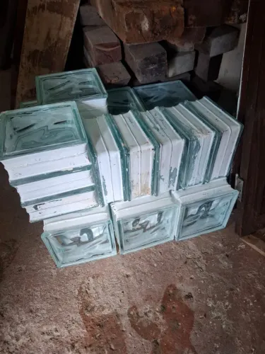 Tijolinho de vidro valo da unidade $16 só ligar *71 ou zap