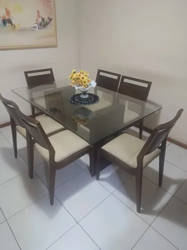 Conjunto Mesa e cadeiras
