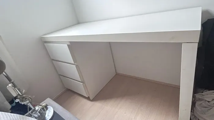 MESA BRANCA PARA ESCRITÓRIO 
