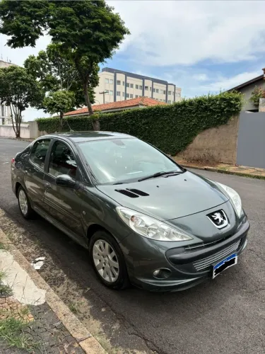 Peugeot 207 Sedan Passion XS 1.6 Flex 16V 4P AUT 2011