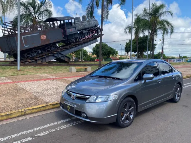 Honda Civic Sedan LXS 1.8/1.8 Flex 16V Mec. 4P 2008