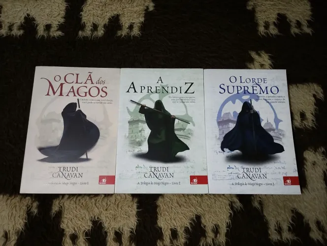 Box Trilogia do Mago Negro