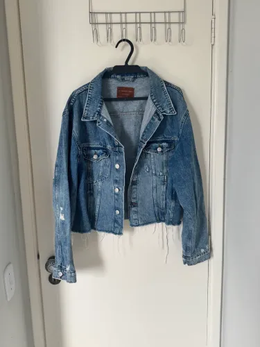 JAQUETA JEANS ZARA destroyed modelo cropped