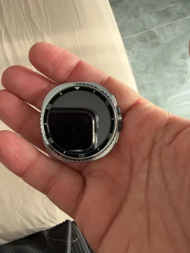Smartwatch Samsung Galaxy Watch Classic LTE. Impecável, conexão 4G e design elegante!<br>