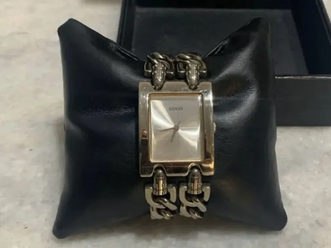 Relógio feminino GUESS