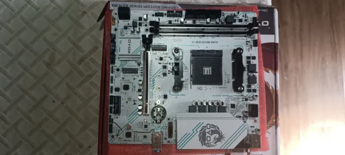 Placa mãe B550M SOYO BRANCA PCIE 4.0 Am4 nova