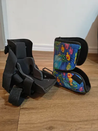 Bota imobilizadora Robocop infantil