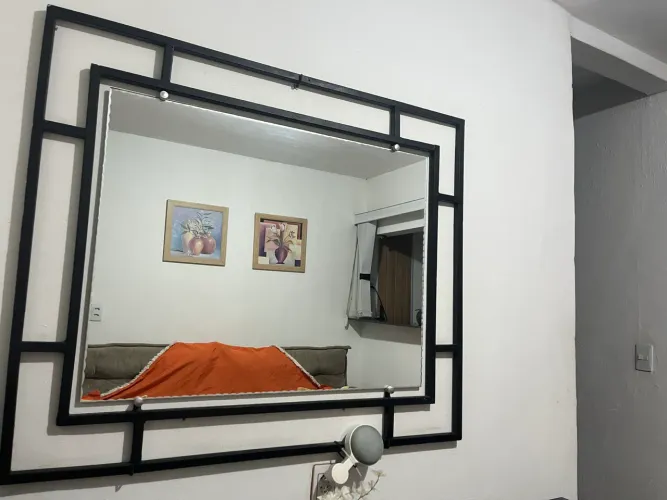 Porta espelho em metalon