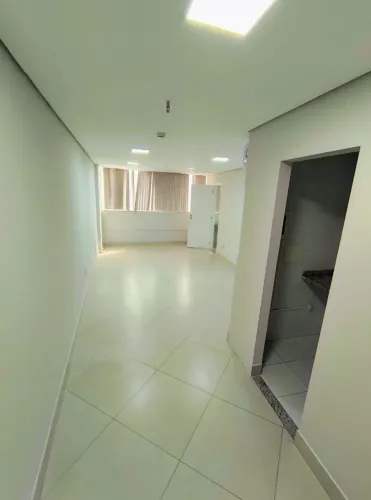 Sala comercial para locação no Shopping Mont Serrat em Colina de Laranjeiras