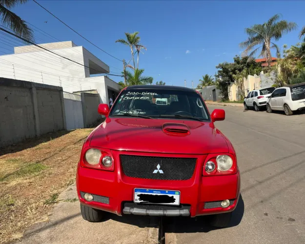 Mitsubishi Pajero Sport HPE 2.5 4X4 Diesel Mec. 2010