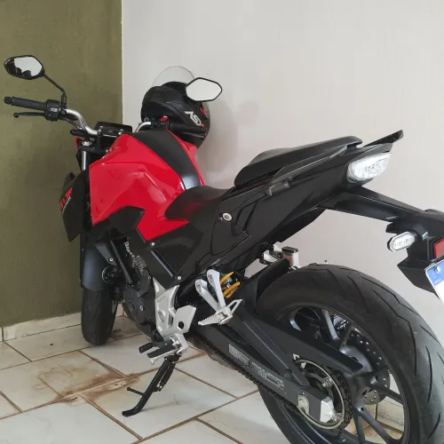 CB300F 13 Mil Rodados