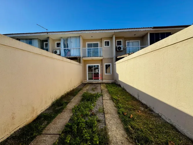 Casa para Alugar em São Francisco Serra, 2 Suítes, 120m²
