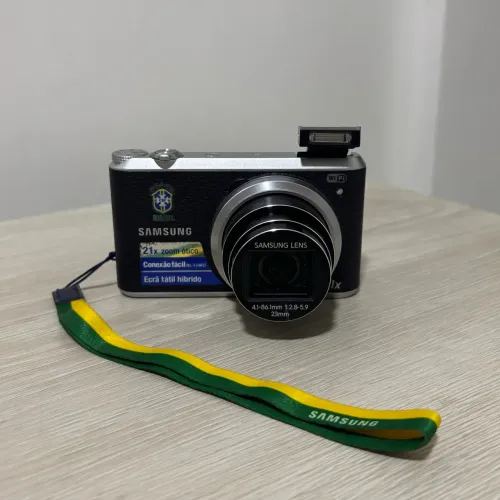 Câmera digital Samsung WB350F edição copa do mundo 2014