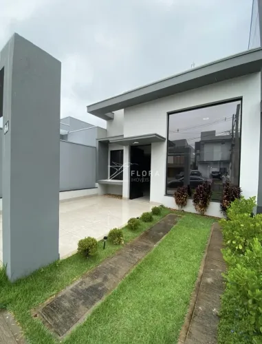 Casa a venda no condomínio fechado Vila Rica, bairro Jardins do Império em Indaiatuba.