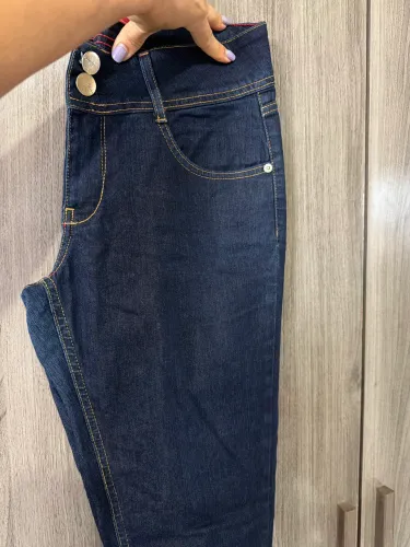 Calça Handara feminina veste 42/44